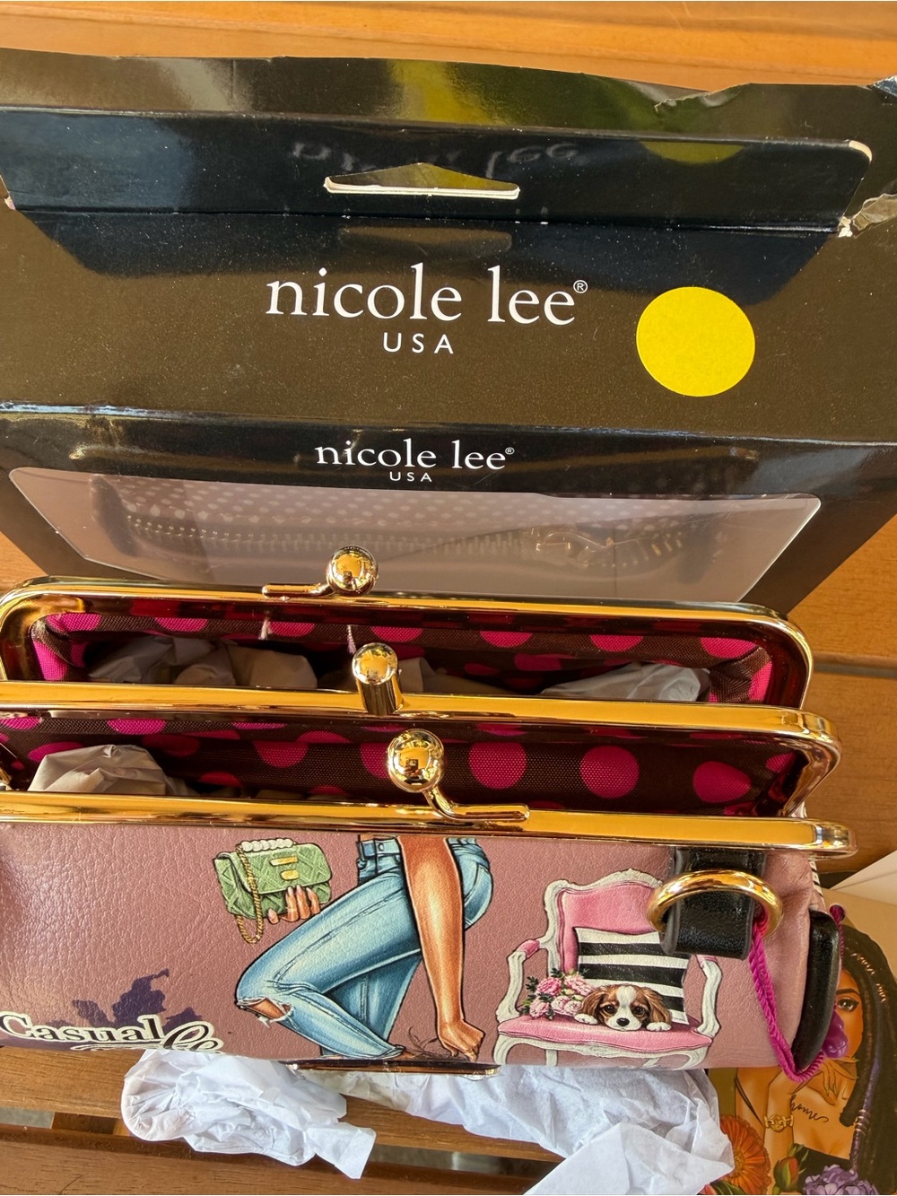 Nicole Lee Coin purse with Gold Hardware - Picture 4 of 5
